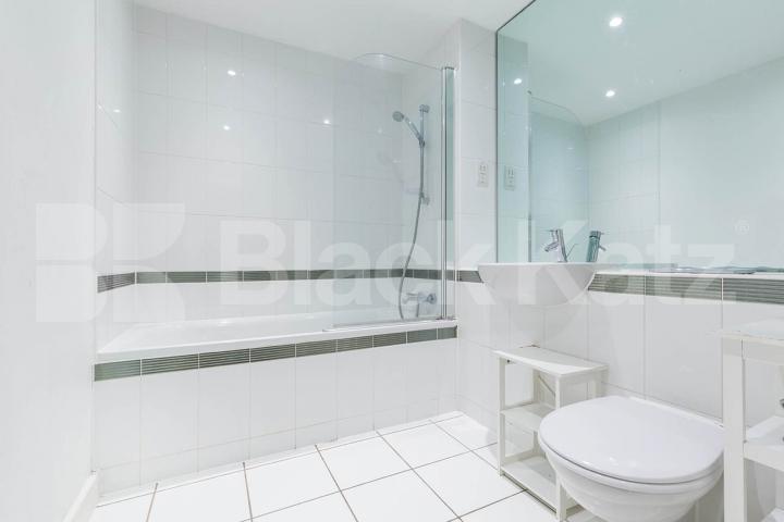 Modern development with concierge and communal garden Eden Grove, Holloway